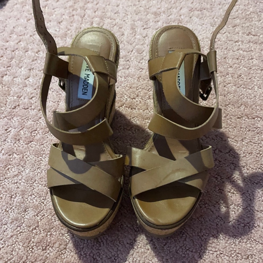 nude wedges